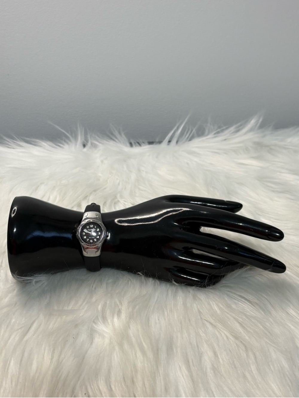 (148)Women's Silver-Tone Black Strap Watch